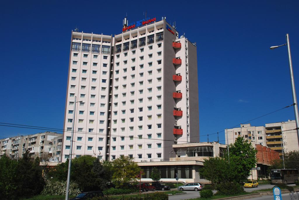 פלבן Hotel Balkan מראה חיצוני תמונה