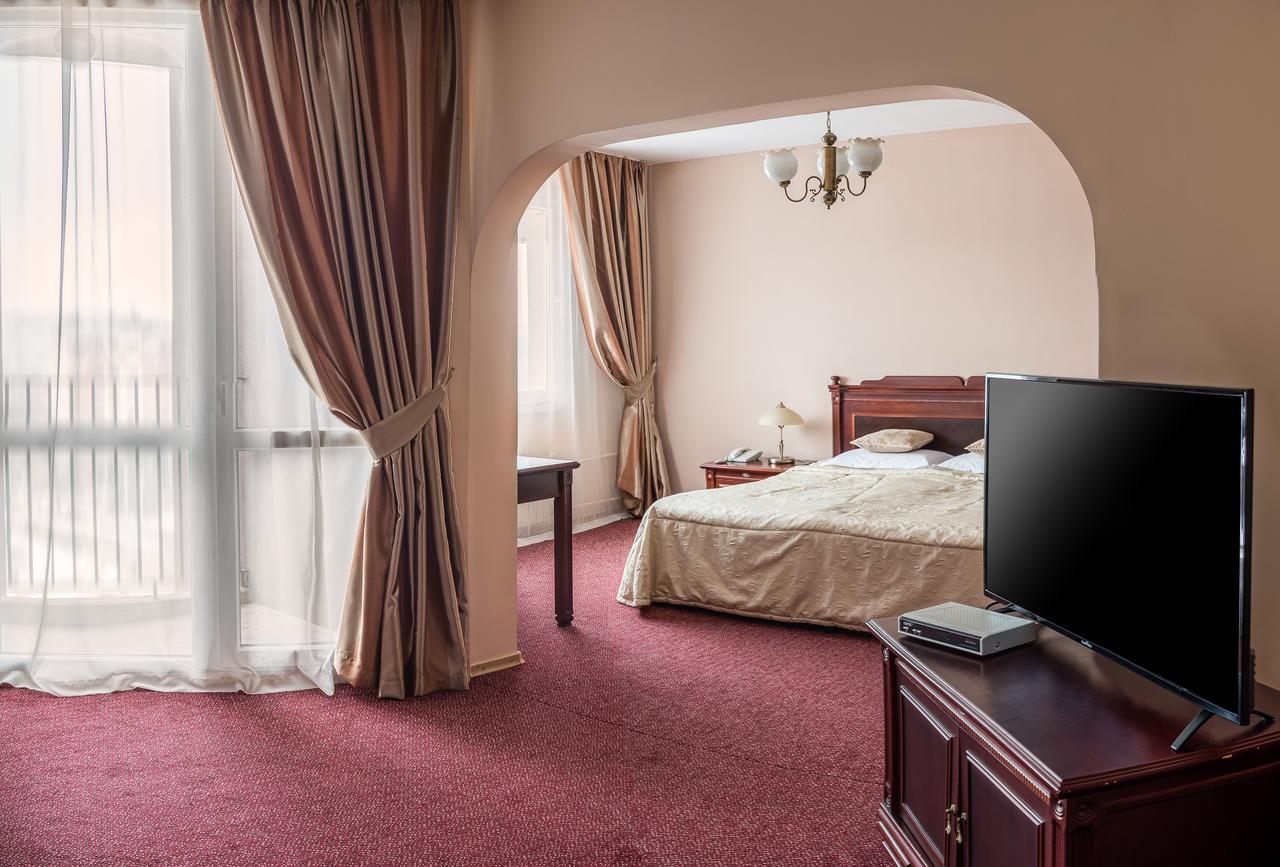 פלבן Hotel Balkan מראה חיצוני תמונה